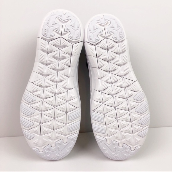 NEW Nike Women’s Free Training Flyknit 2 - Picture 8 of 8